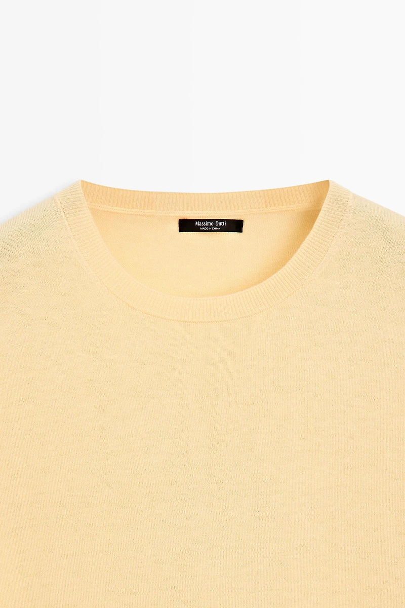 Short-sleeve fine-knit sweater