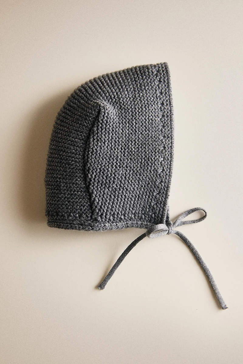 BONNET BÉBÉ EN MAILLE
