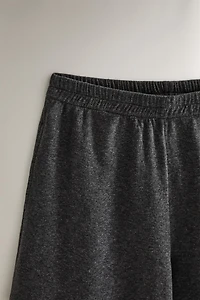 SHORT STRAIGHT SHORTS