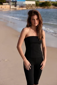 STRETCH STRAPLESS TOP WITH SLITS