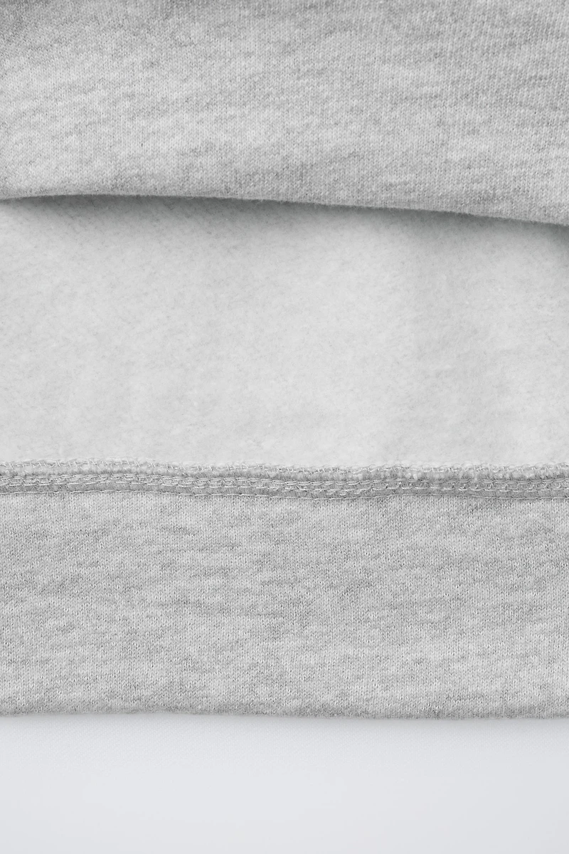 HIGH NECK SWEATSHIRT WITH LABEL