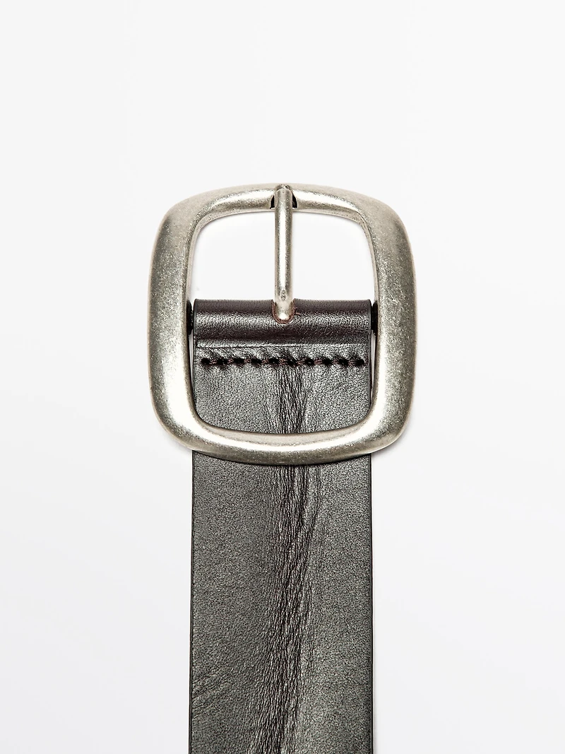 Nappa leather belt with rounded buckle