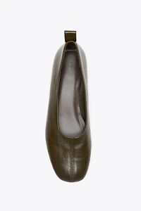 LOW HEELED LEATHER BALLET FLATS