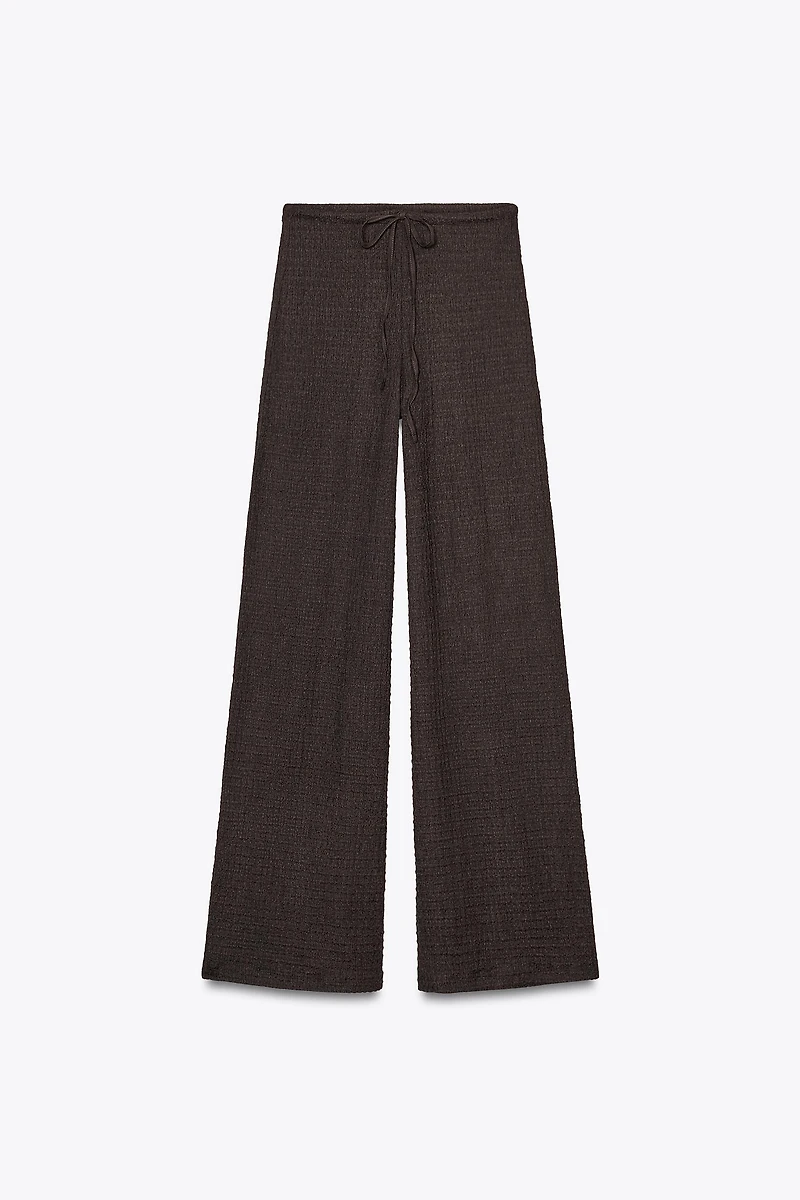 TEXTURED STRAIGHT LEG PANTS