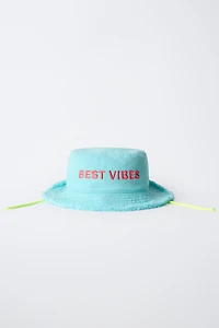 EMBROIDERED TEXT BUCKET HAT
