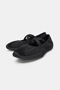 SPORTY BALLET FLATS WITH ELASTIC STRAPS