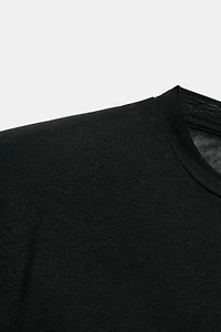 FLOWY SHOULDER PAD T-SHIRT