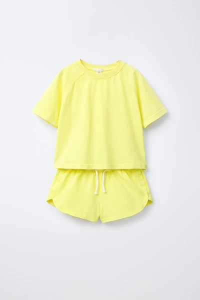 PLAIN JOGGING T-SHIRT AND SHORTS SET