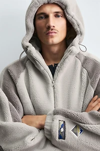 BLOUSON EFFET MOUTONNÉ COLOR BLOCK