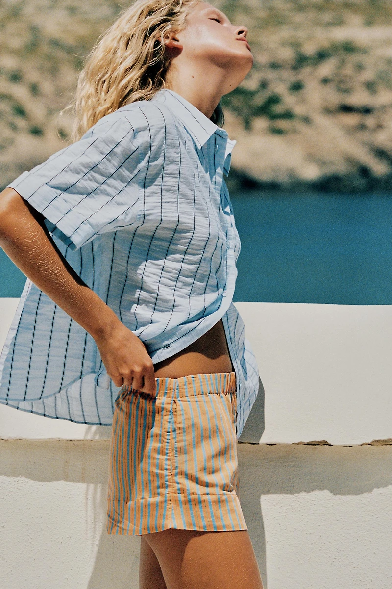 STRIPED OVERSIZED SHIRT
