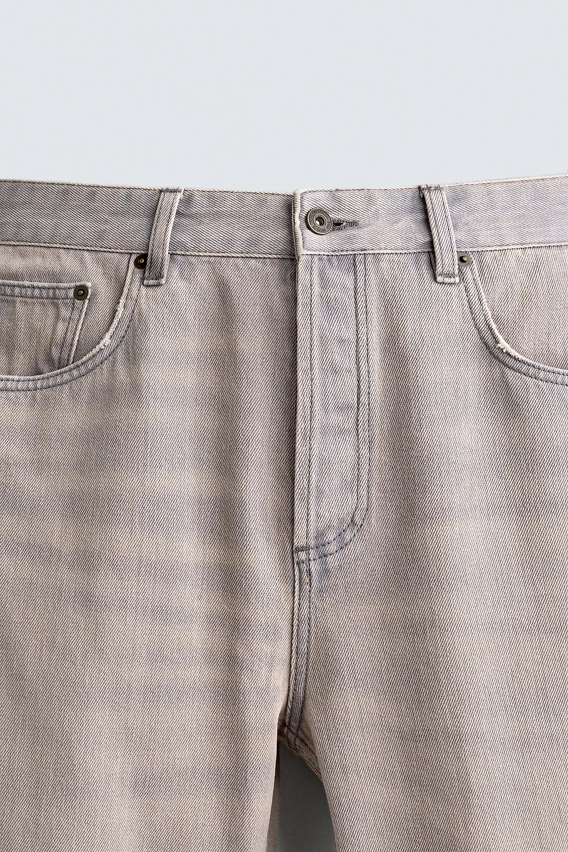RELAXED ANKLE FIT JEANS