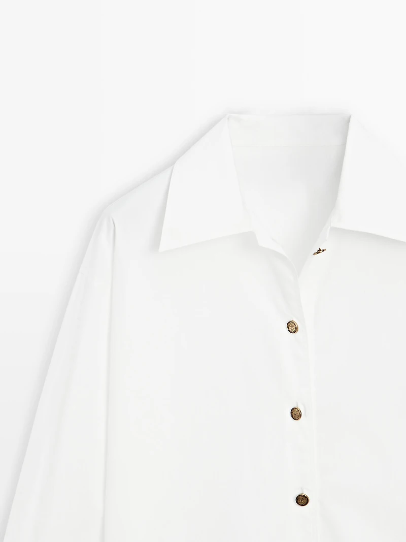 Poplin shirt with golden buttons