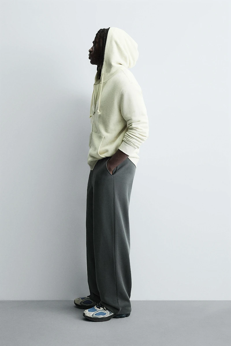 BASIC WIDE FIT JOGGER PANTS