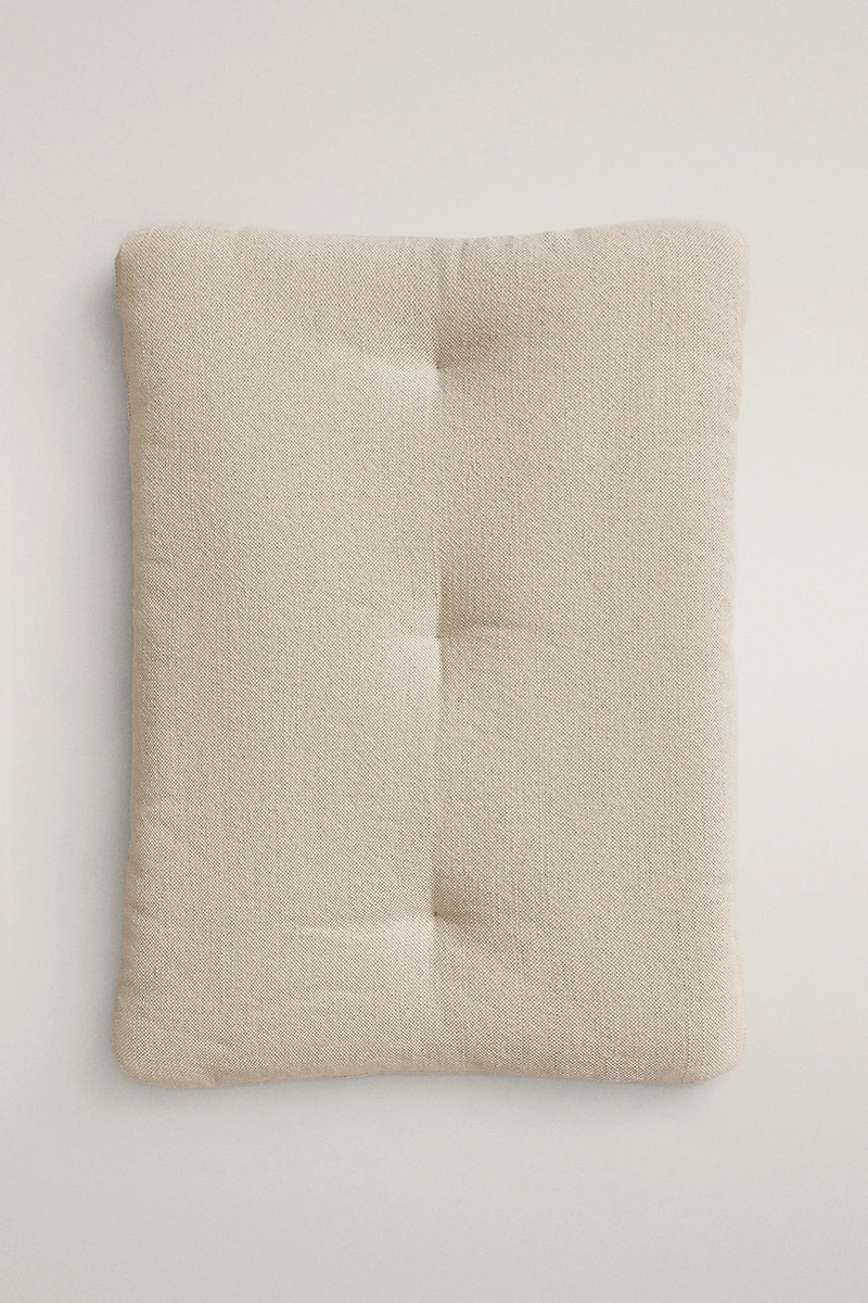 OBLONG LINEN CUSHION