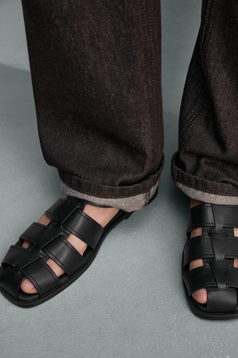 BUCKLED FISHERMAN SANDALS