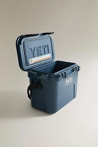 SMALL RIGID YETI PORTABLE COOLER