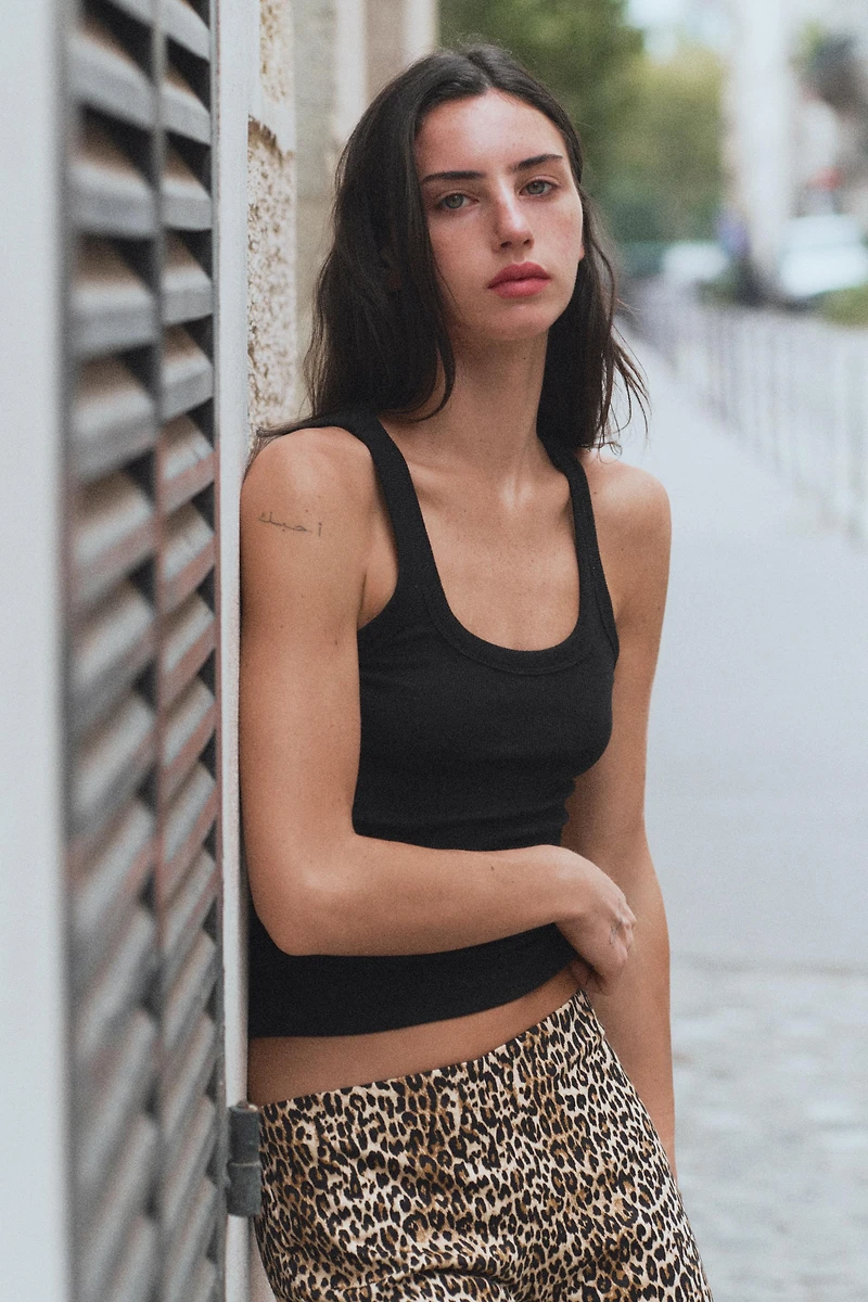 PANTALON CAPRI À IMPRIMÉ ANIMALIER