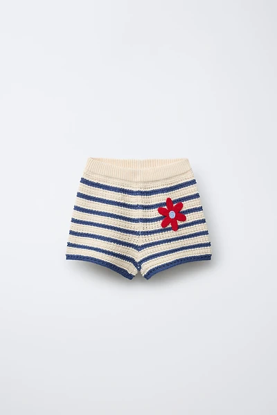 KNIT STRIPED SHORTS WITH FLOWER