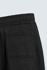 RELAXED FIT JOGGING PANTS