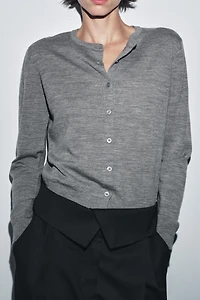 100% WOOL PLAIN KNIT JACKET