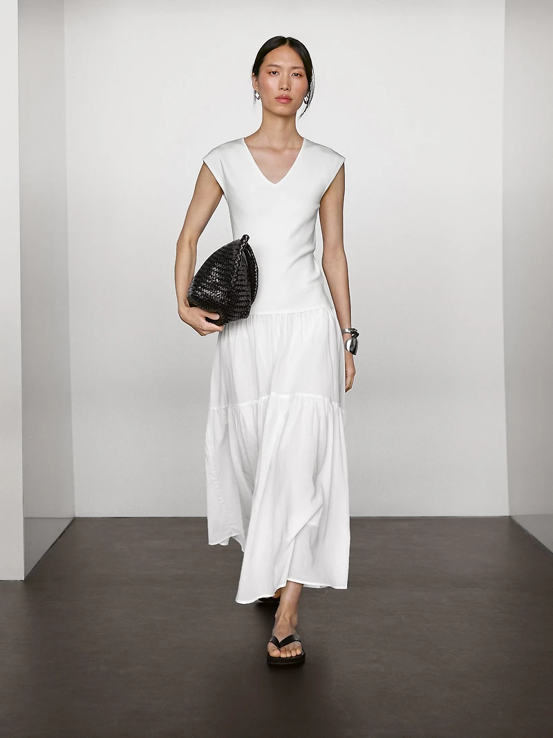 Long contrast V-neck dress