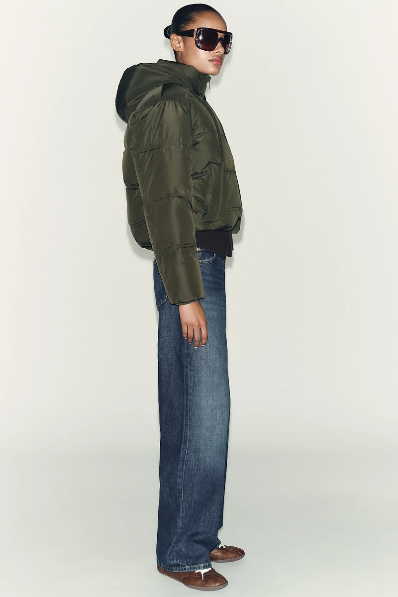 ANORAK COURT À CAPUCHE DÉPERLANT COUPE-VENT