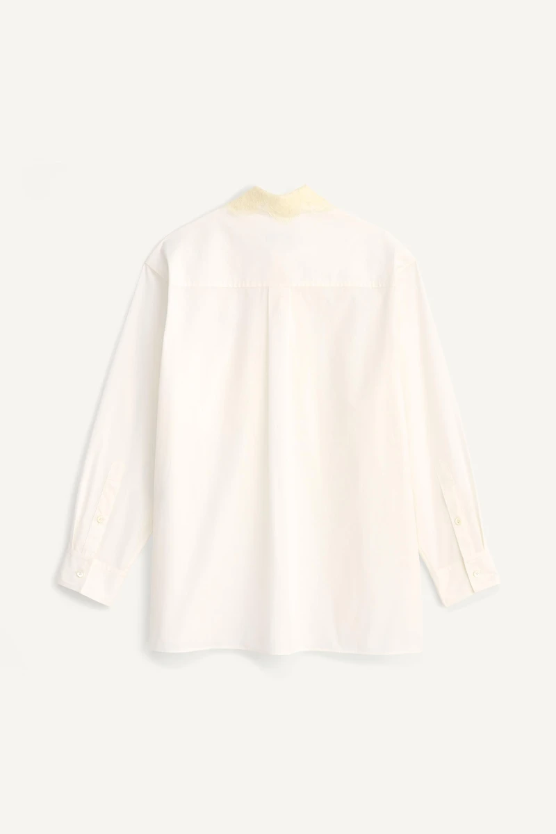 LIMITED EDITION LACE COLLAR POPLIN SHIRT