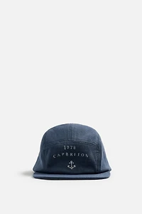 CASQUETTE DÉLAVÉE À IMPRIMÉ COMBINÉ