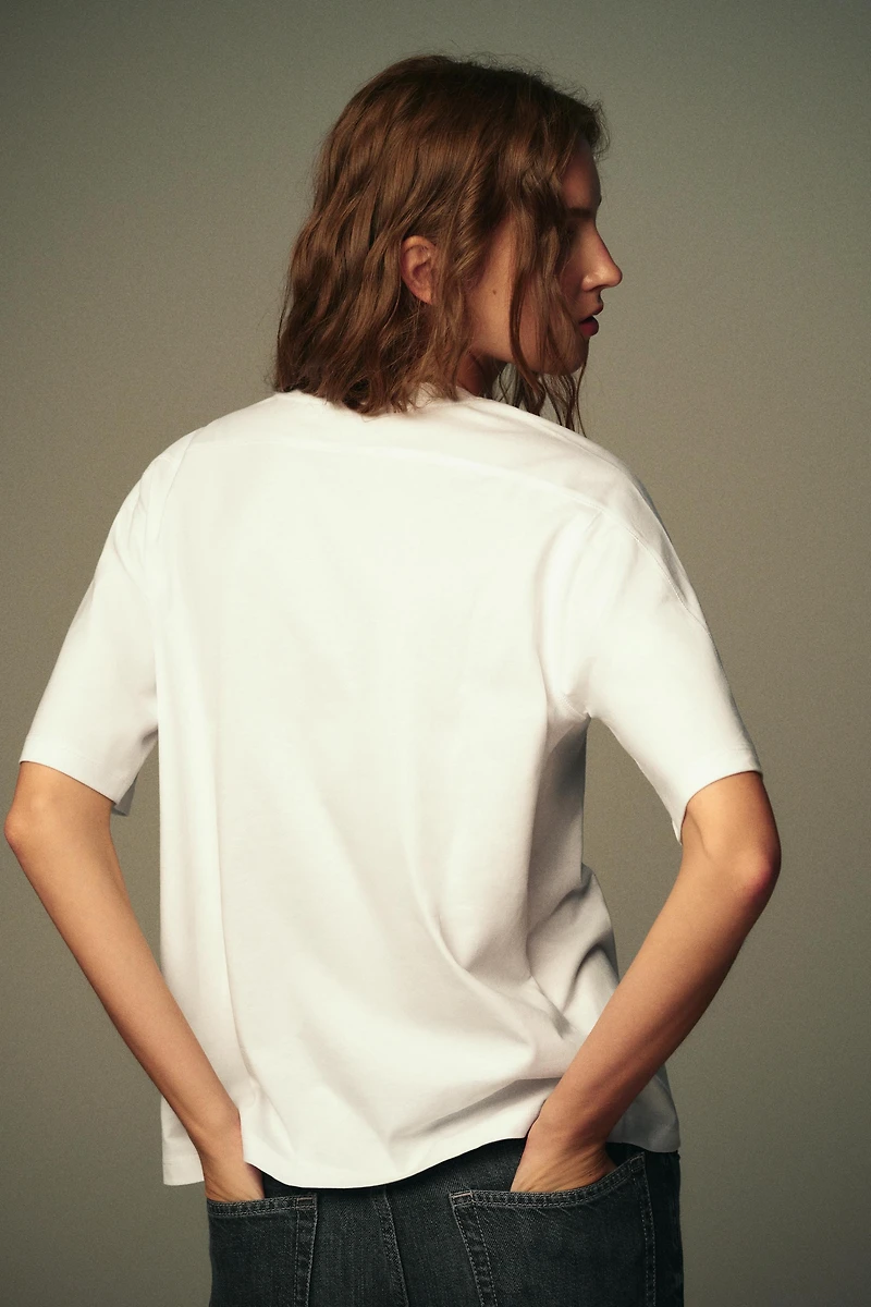 T-SHIRT REGULAR FIT ÉTIQUETTE