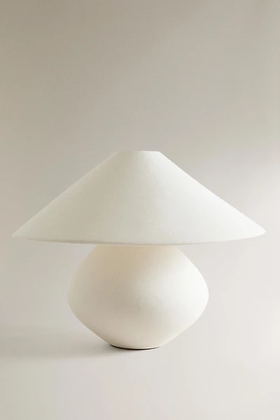 STONEWARE AND LINEN TABLE LAMP