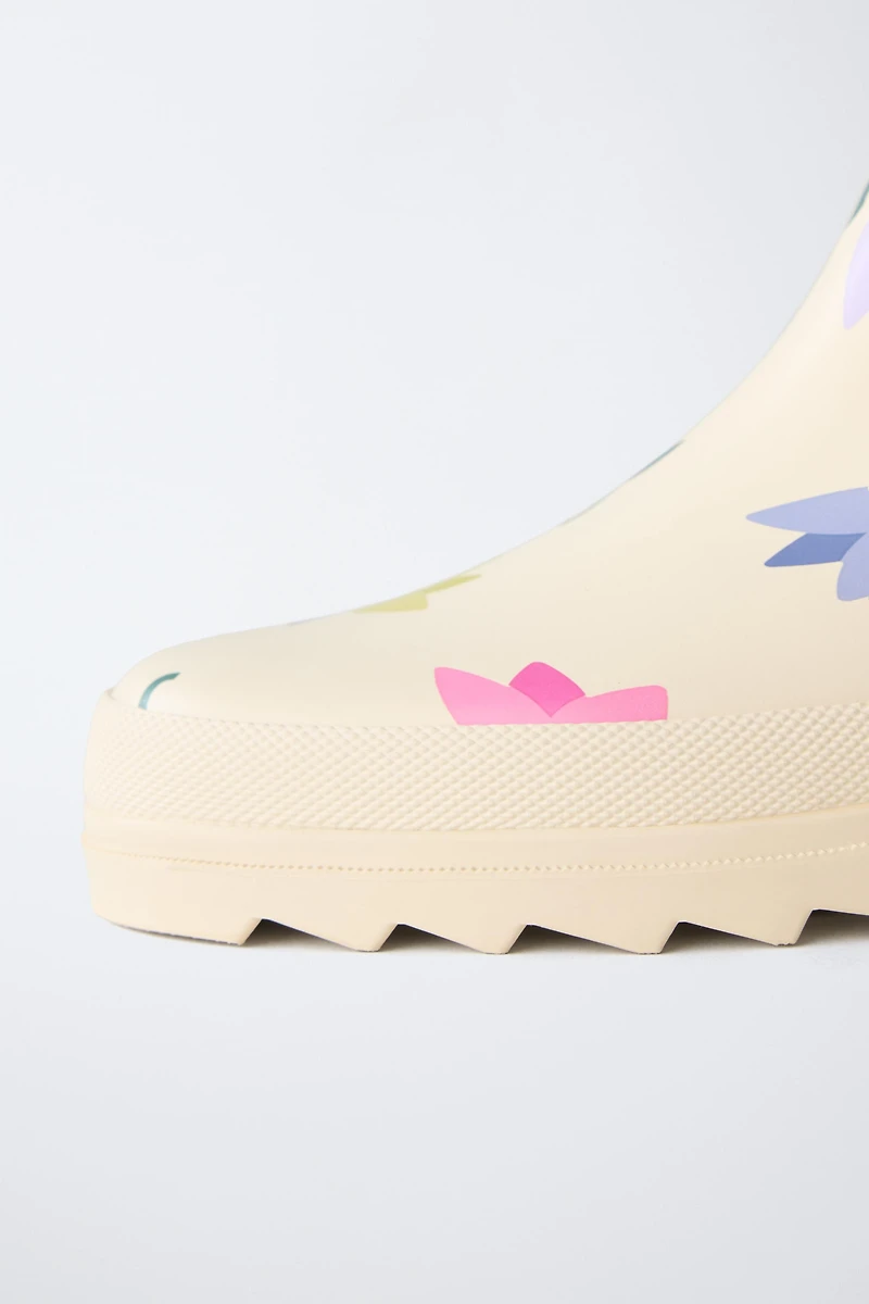 TULIP RAIN BOOTS