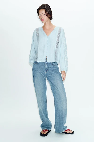 CONTRAST EMBROIDERED BLOUSE