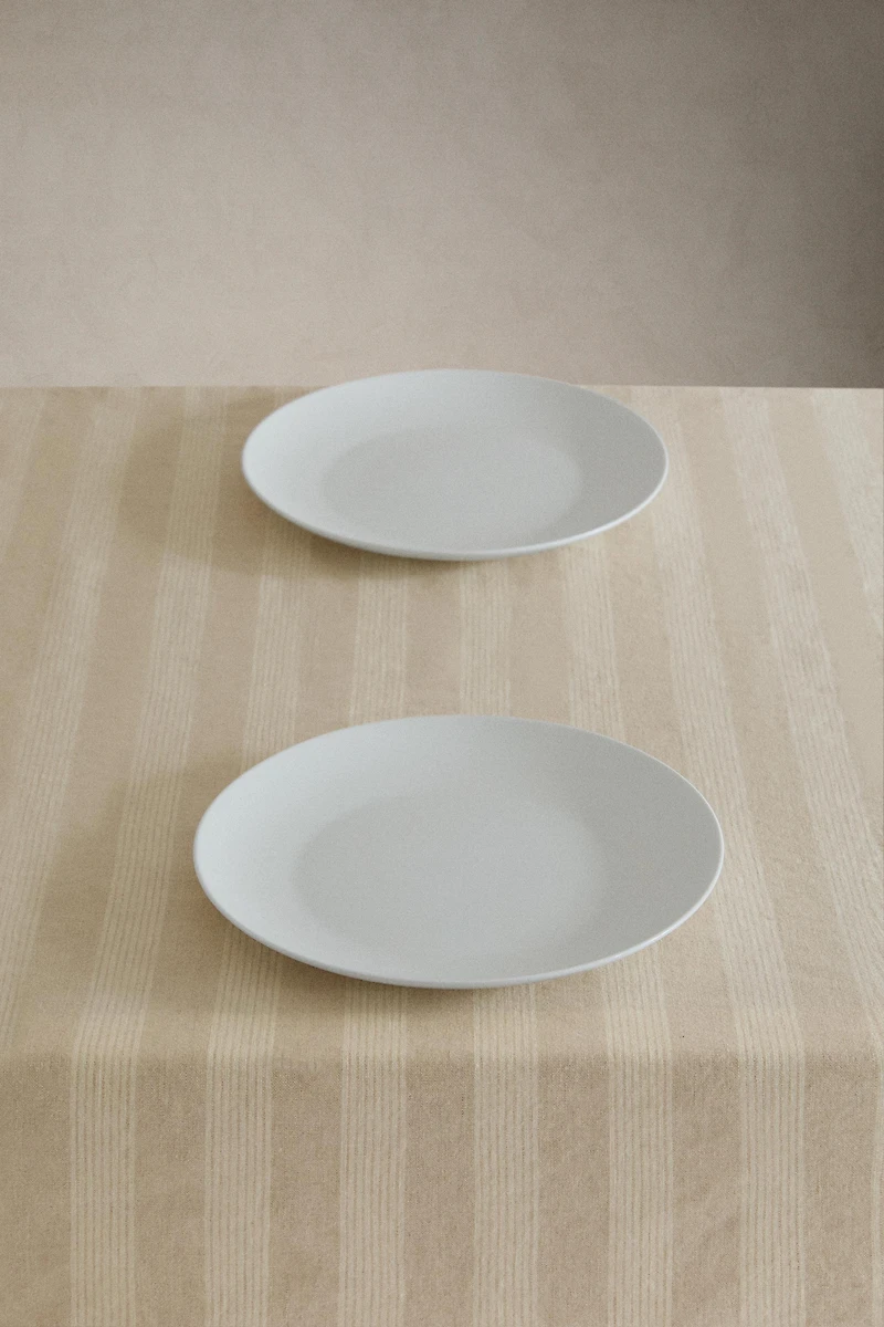 FADED LINEN STRIPED TABLECLOTH
