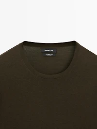 Merino wool crew neck knit sweater