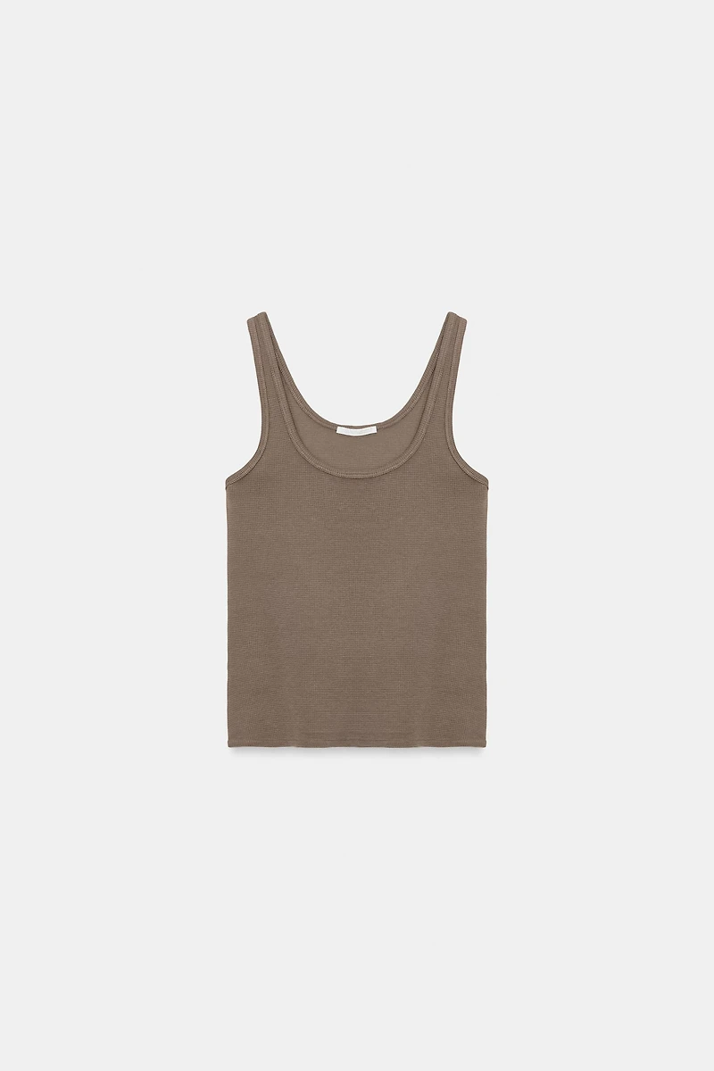 SLEEVELESS TOP
