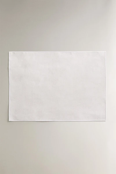 RESIN-COATED OVERLOCK PLACEMAT