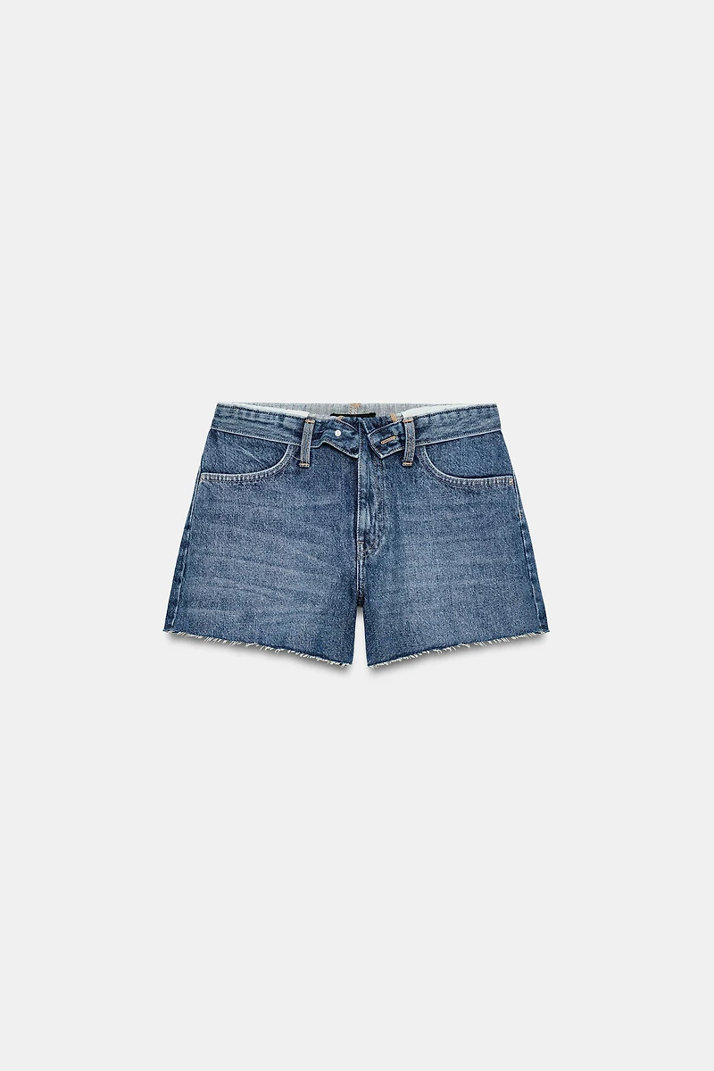 LOW-RISE CUFFED SHORTS