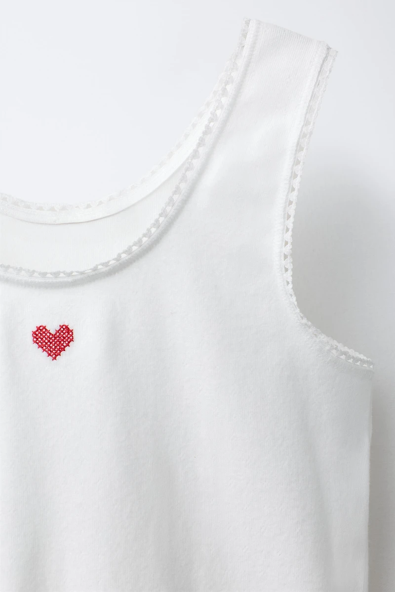 LOT DE DEUX T-SHIRTS CŒURS