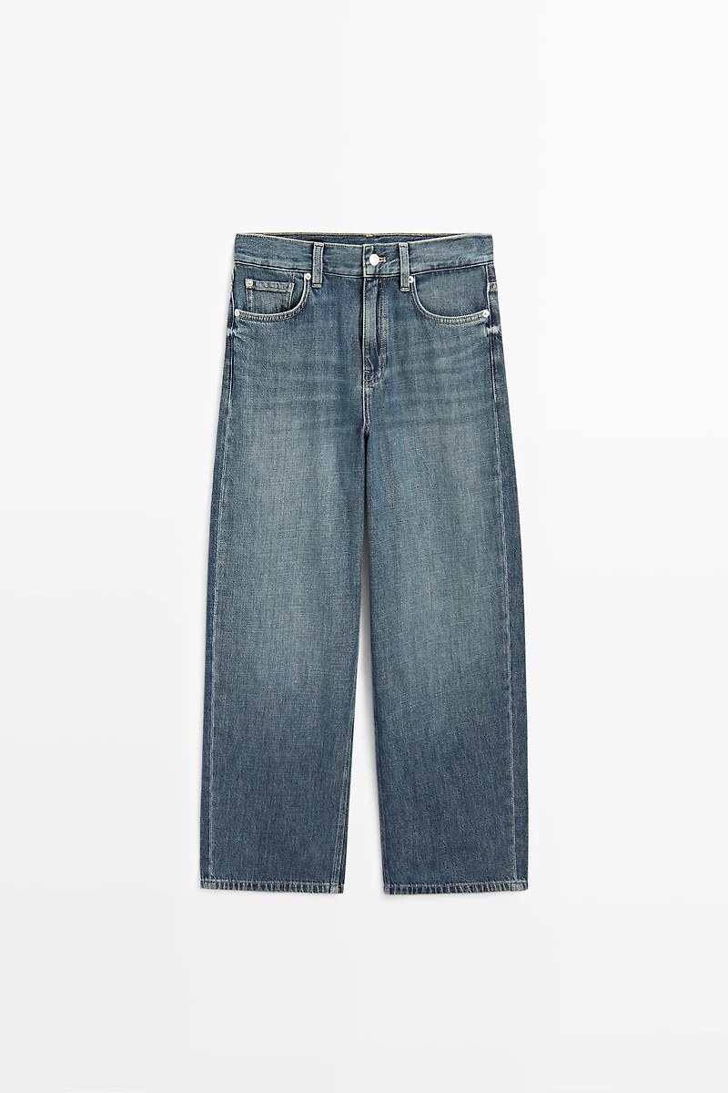 Mid-waist cropped wide-leg jeans