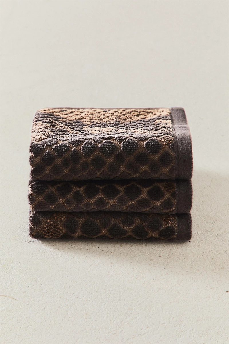 PACK OF VELOUR ANIMAL PRINT HAND TOWELS (PACK OF 3)
