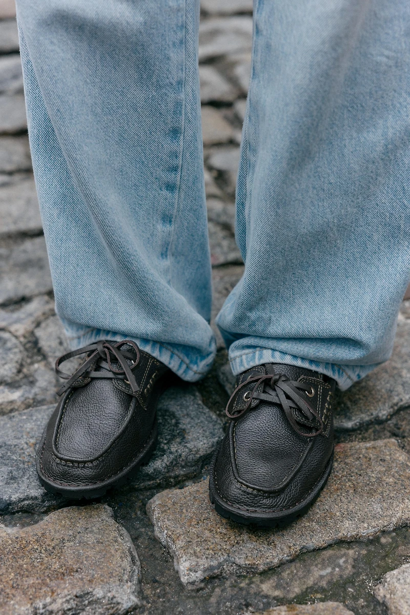 LEATHER LUG SOLE DECK SHOES