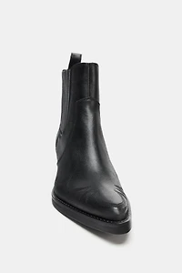 LEATHER TOPSTITCHED COWBOY ANKLE BOOTS