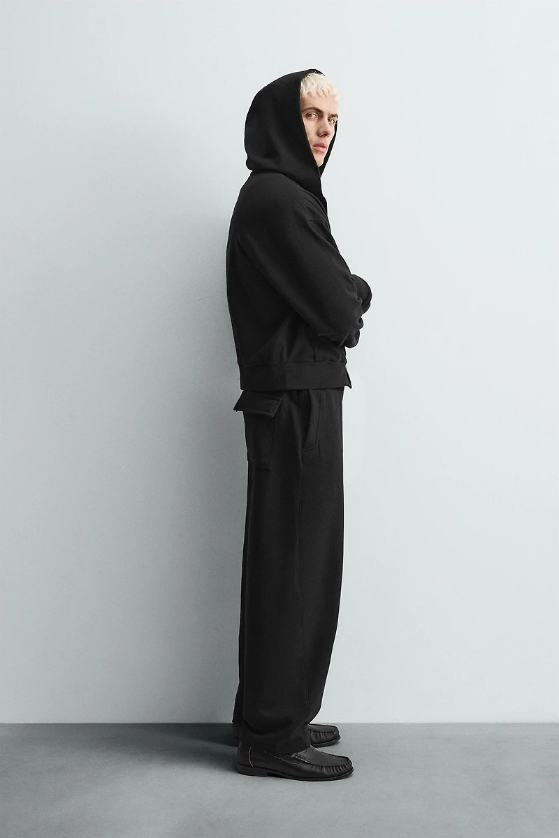 CROPPED FIT HOODIE SWEATSHIRT