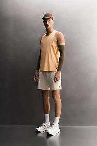LIGHTWEIGHT RUNNING TANK TOP