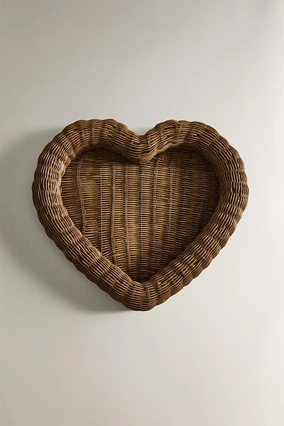 CHRISTMAS HEART RATTAN TRAY