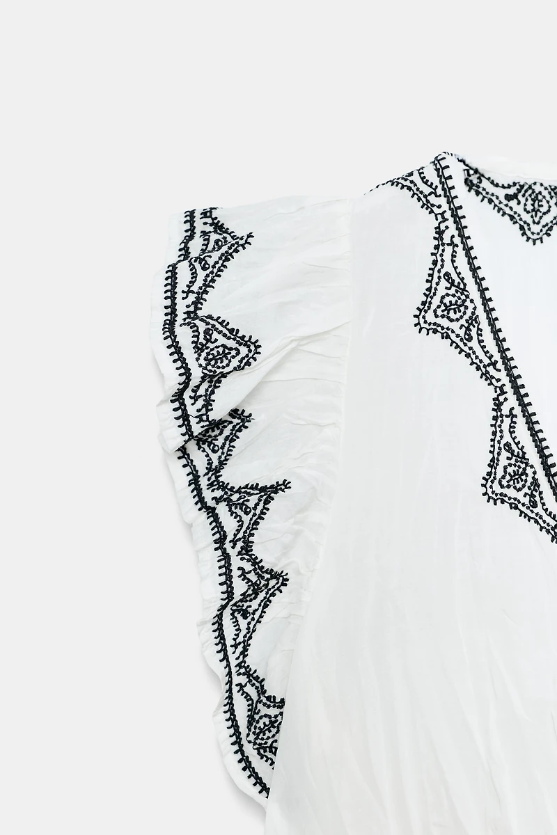 ZW COLLECTION CONTRAST EMBROIDERED TOP