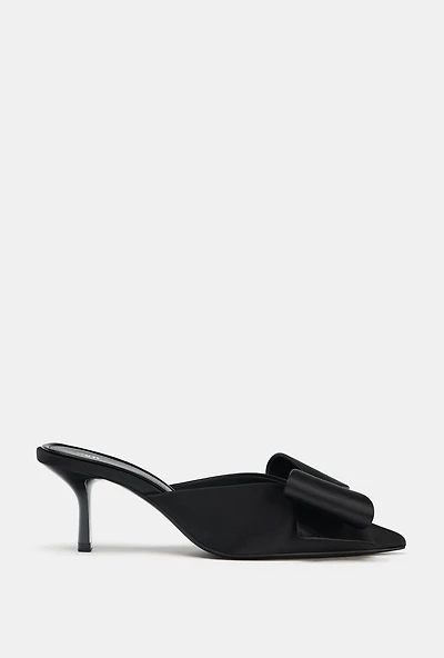 BOW HEELED MULES