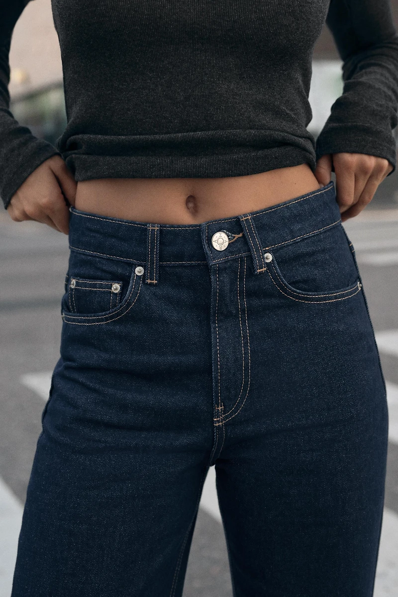 TRF MOM FIT HIGH WAIST JEANS