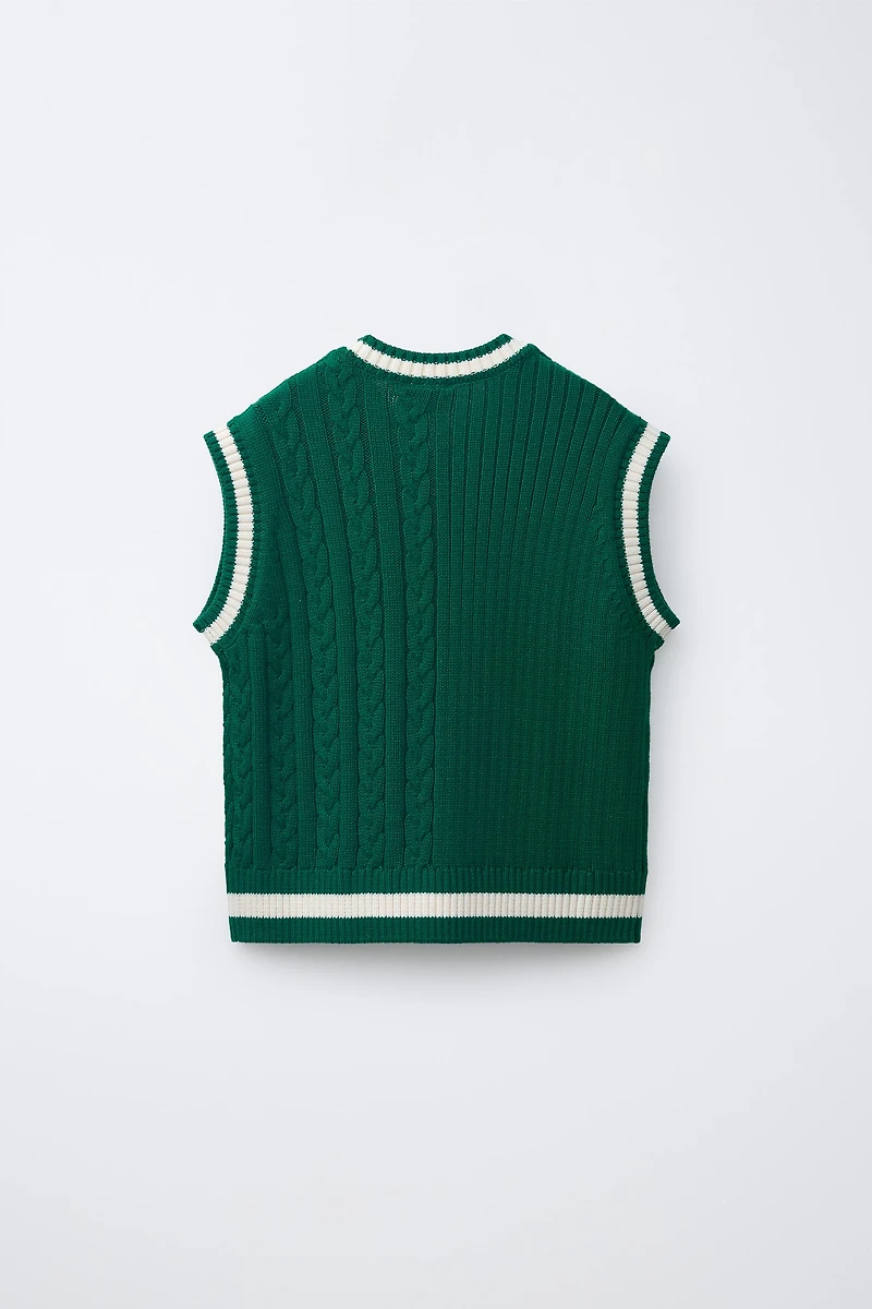 PENN © KNIT VEST