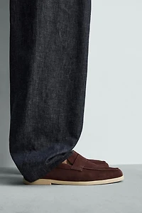CASUAL LEATHER LOAFERS